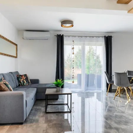 Holiday home Nowe Ostoja - Nad Baltykiem - Cisza I Piekno Natury